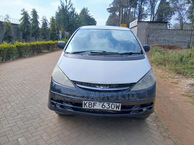 Toyota Estima 2002 Pearl