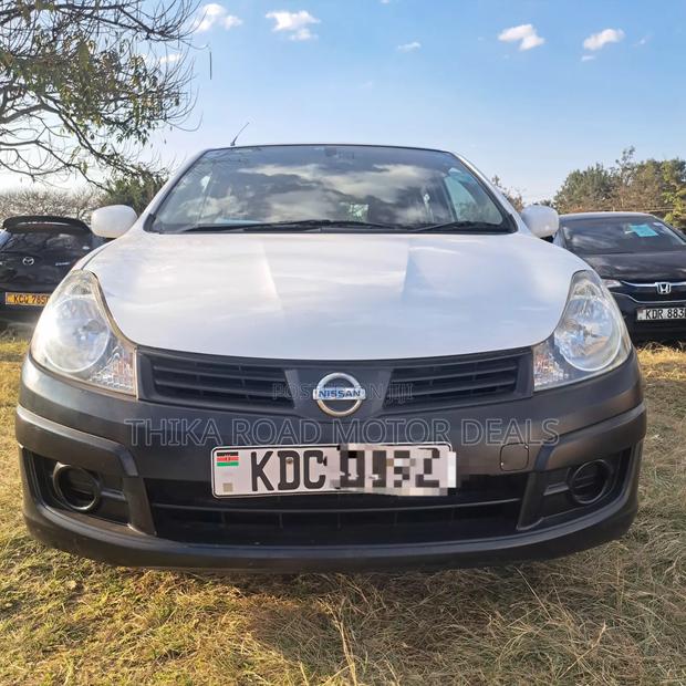 Nissan Advan 2016 White