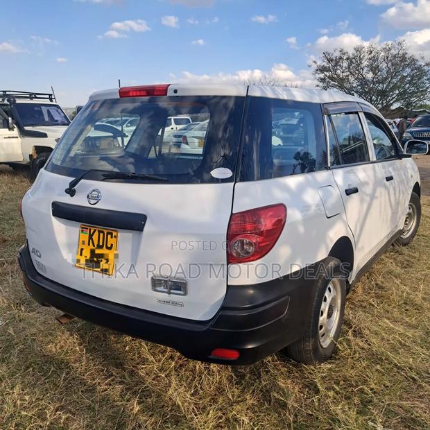 Nissan Advan 2016 White