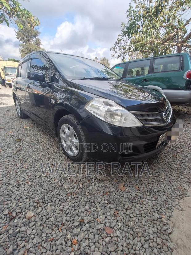 Nissan Tiida 2012 Black