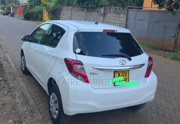Toyota Vitz 1.3 FWD 5dr 2018 White