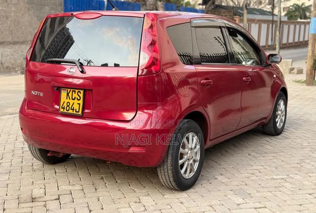 Nissan Note 2012 Red