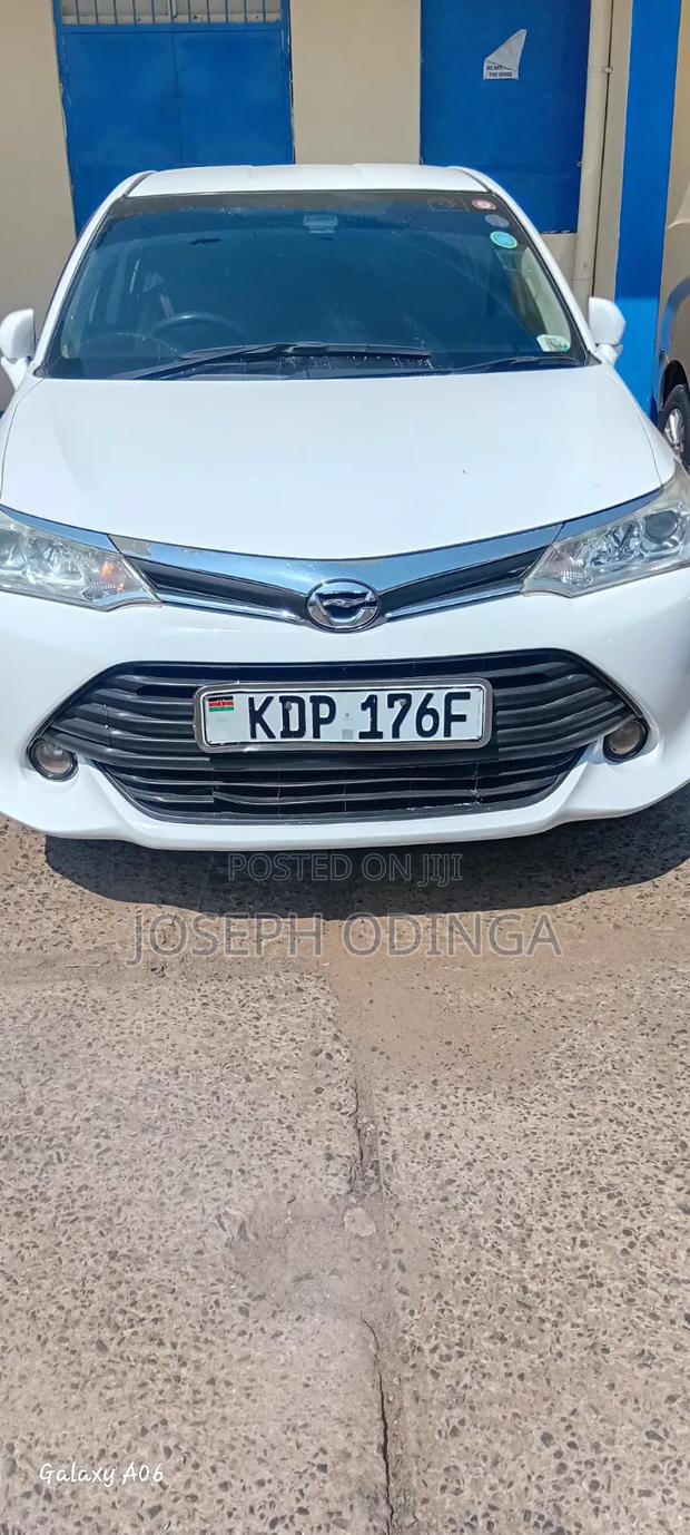 Toyota Axio 2017 White
