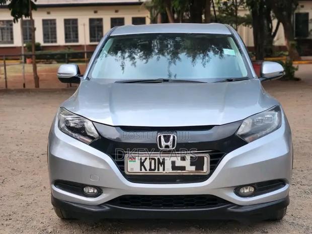 Honda Vezel 2015 Silver