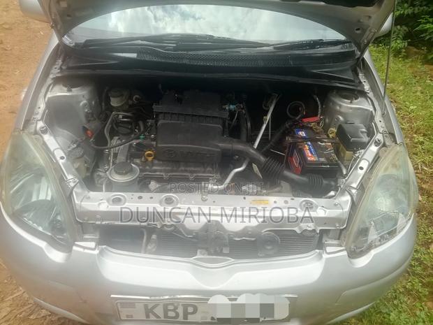 Toyota Vitz 2005 Gray