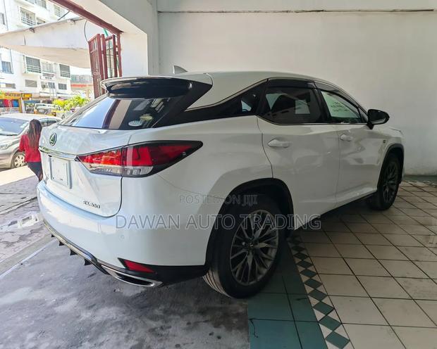 Lexus RX 300 4WD 2019 White
