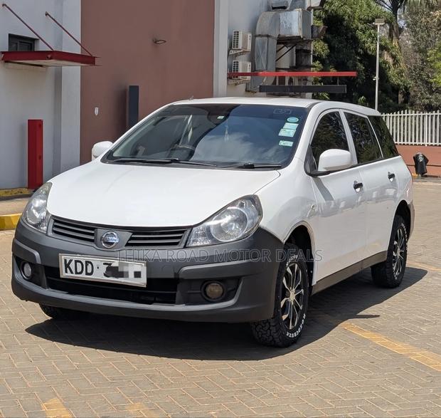 Nissan Advan 2015 White