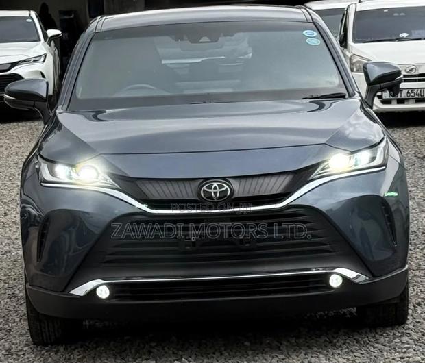 Toyota Harrier 2.0 2020 Gray