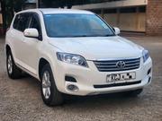 Toyota Vanguard 2010 White for sale