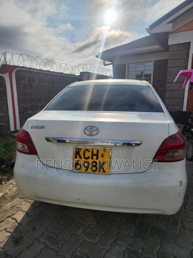 Toyota Belta 2009 Silver