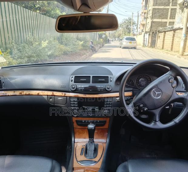 Mercedes-Benz E280 2006 Silver