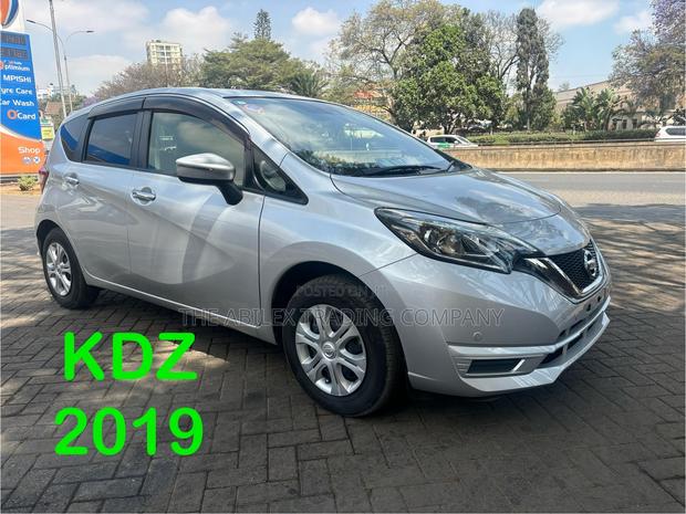 Nissan Note 2019 Silver