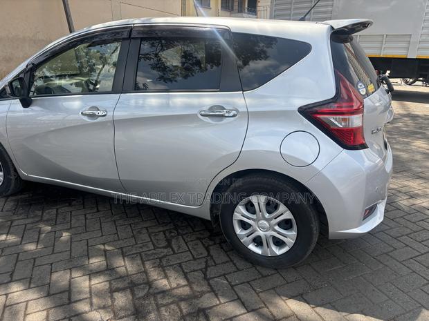 Nissan Note 2019 Silver