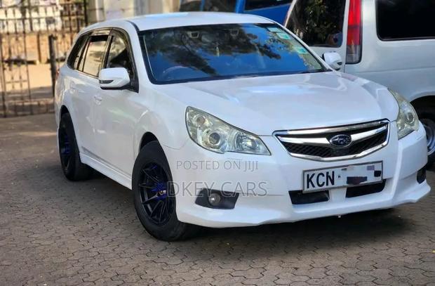 Subaru Legacy 2012 White