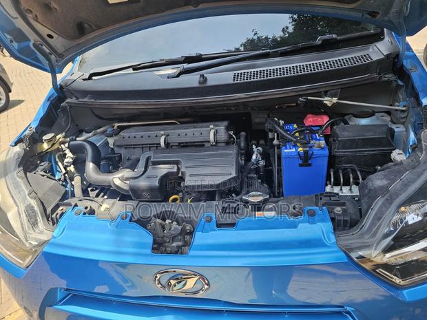 Daihatsu Mira 2018 Blue