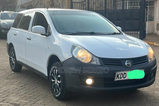 Nissan Advan 2015 White