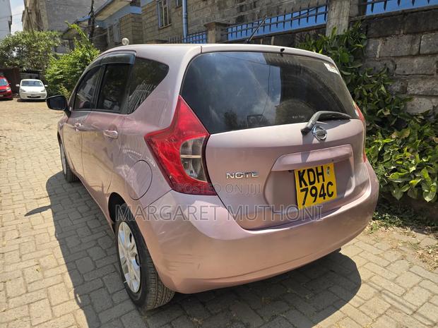 Nissan Note 2015 Pink