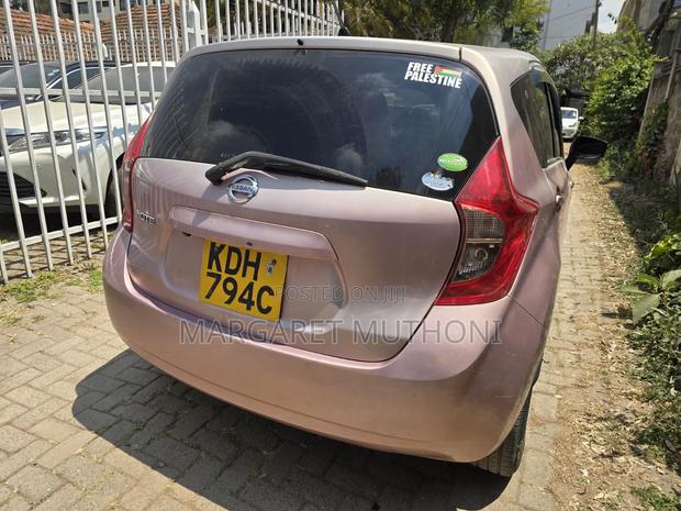Nissan Note 2015 Pink