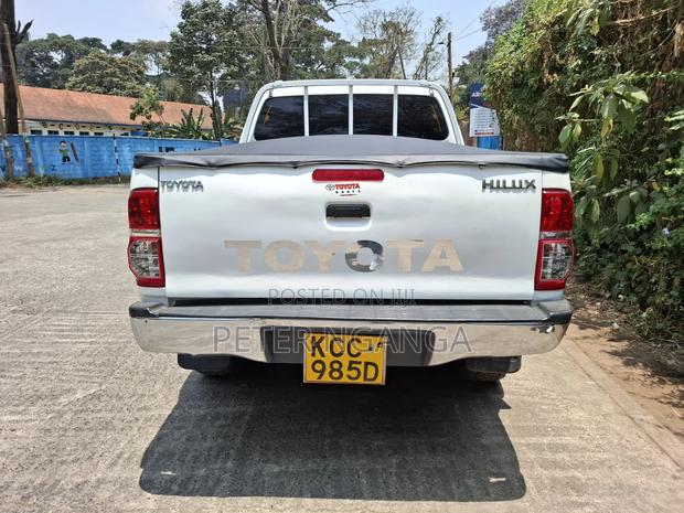 Toyota Hilux 3.0 D-4D Double Cab 2008 White