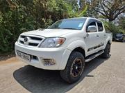 Toyota Hilux 3.0 D-4D Double Cab 2008 White for sale
