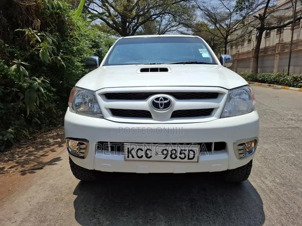 Toyota Hilux 3.0 D-4D Double Cab 2008 White