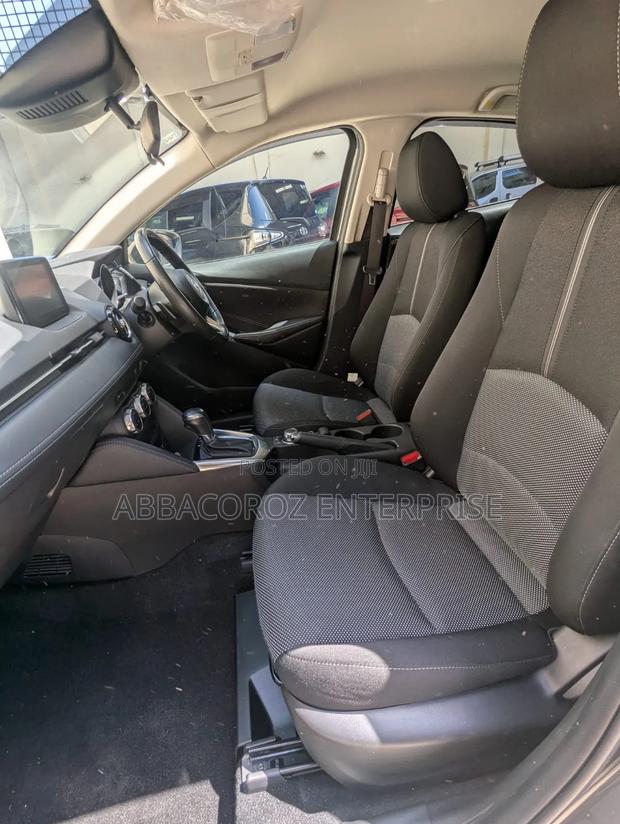 Mazda Demio 2018 Silver