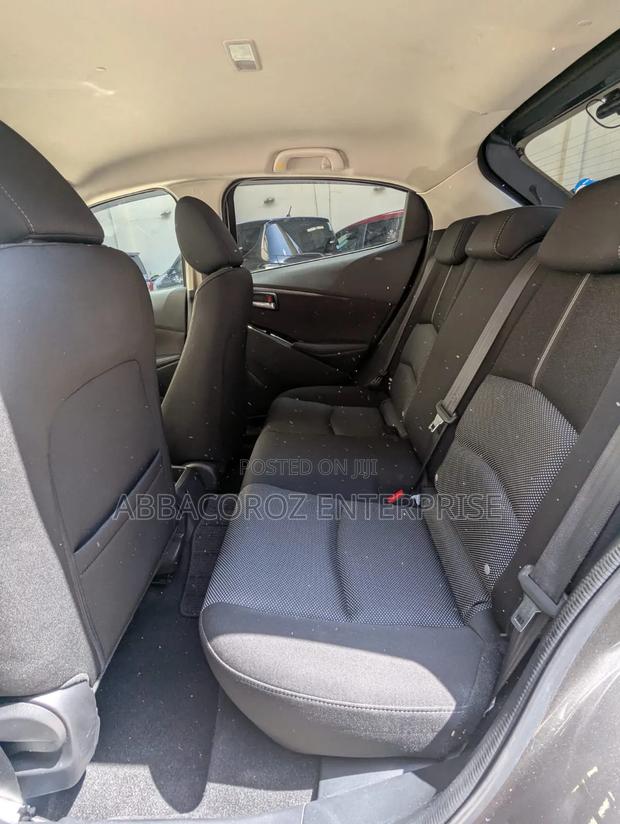 Mazda Demio 2018 Silver