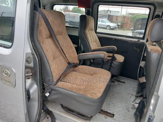 Toyota TownAce 2011 Silver