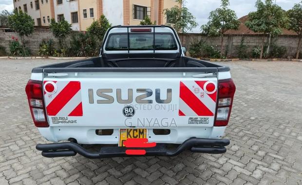 Isuzu D-MAX 2018 White