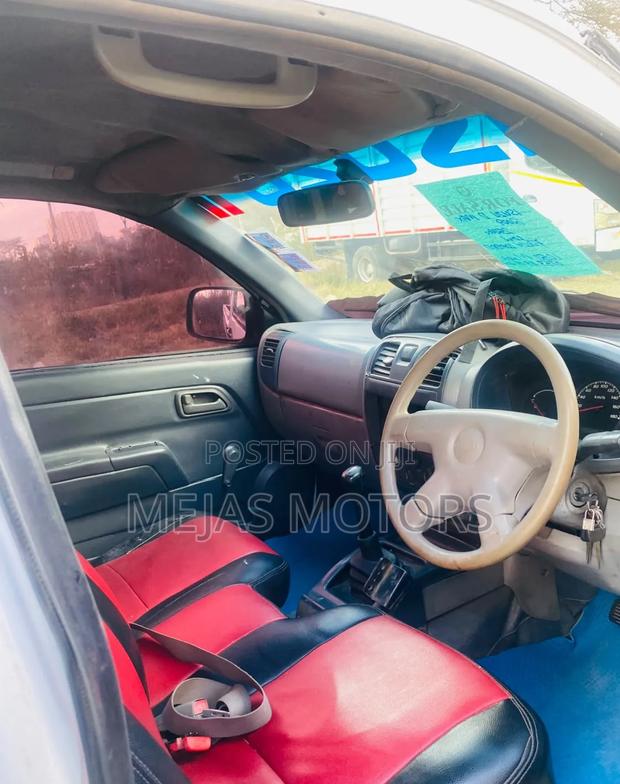 Isuzu D-MAX 2009 White
