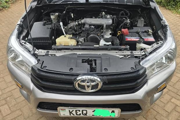 Toyota Hilux 2018 Beige