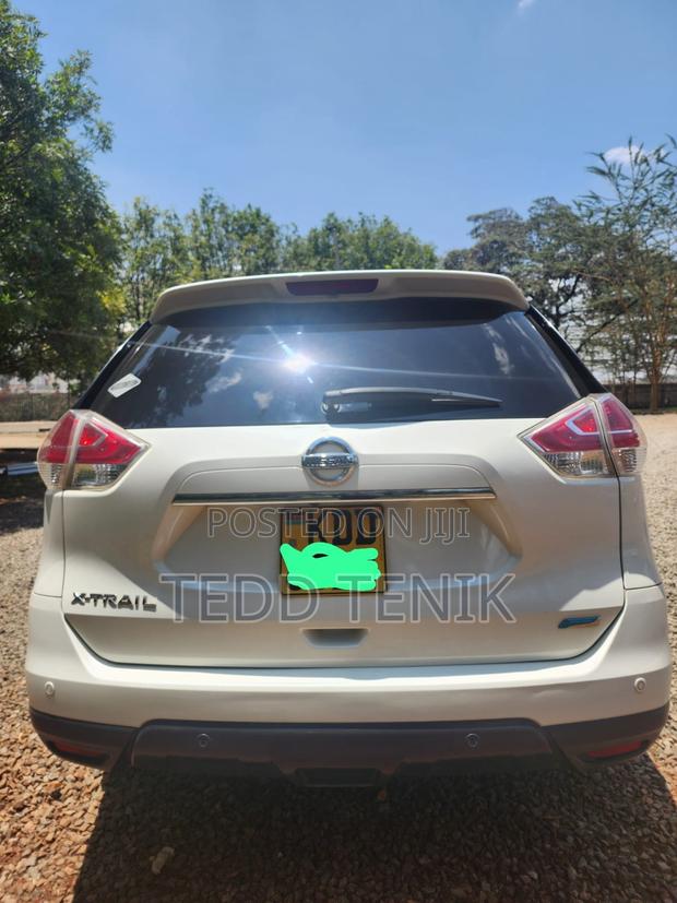 Nissan X-Trail 2.0 Petrol AWD 2014 White