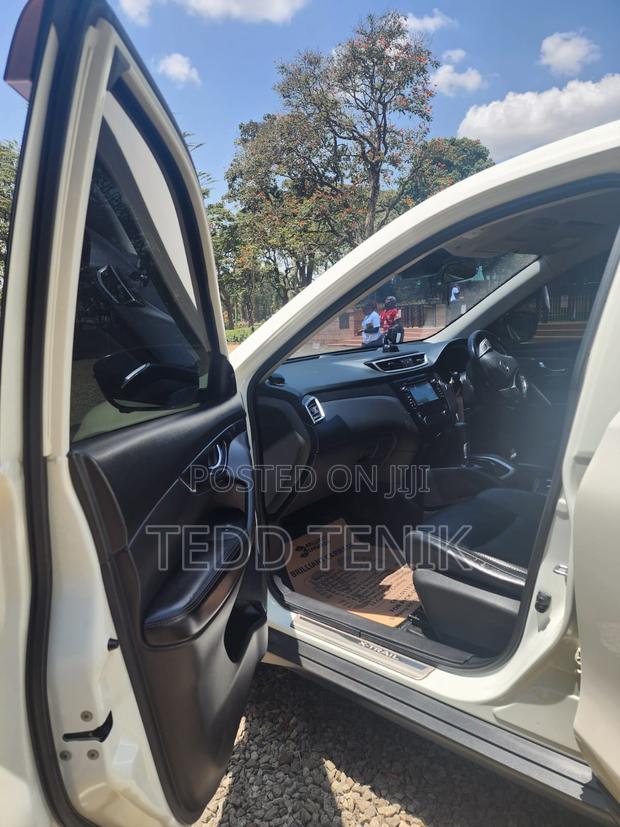 Nissan X-Trail 2.0 Petrol AWD 2014 White