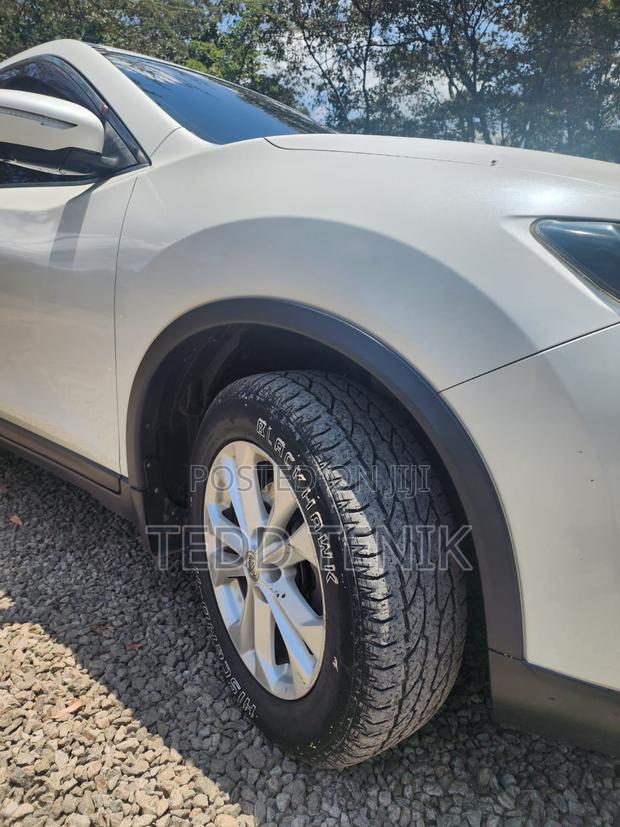 Nissan X-Trail 2.0 Petrol AWD 2014 White