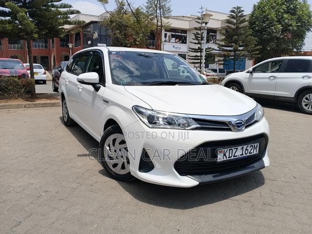 Toyota Corolla Fielder 2019 White