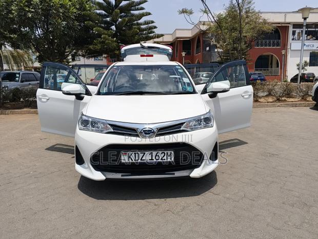 Toyota Corolla Fielder 2019 White