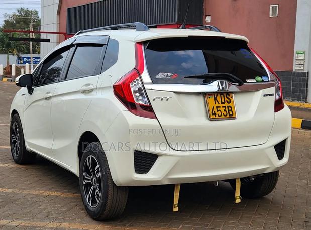 Honda Fit 2017 Pearl