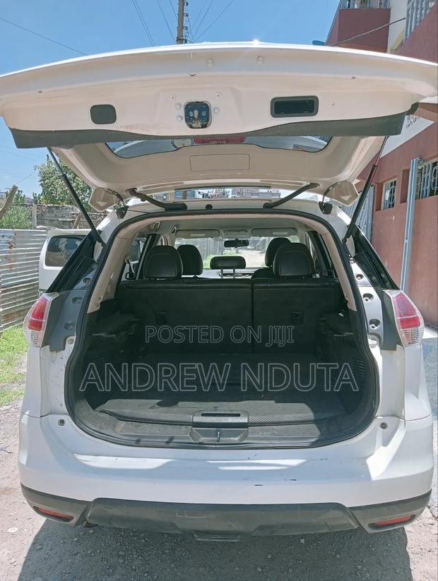 Nissan X-Trail 2.0 Petrol FWD 2015 White