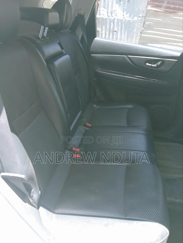 Nissan X-Trail 2.0 Petrol FWD 2015 White