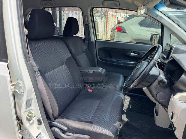 Daihatsu Move 2019 White