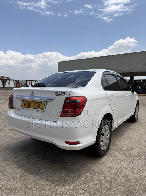 Toyota Axio 1.5 G 2WD 2015 White