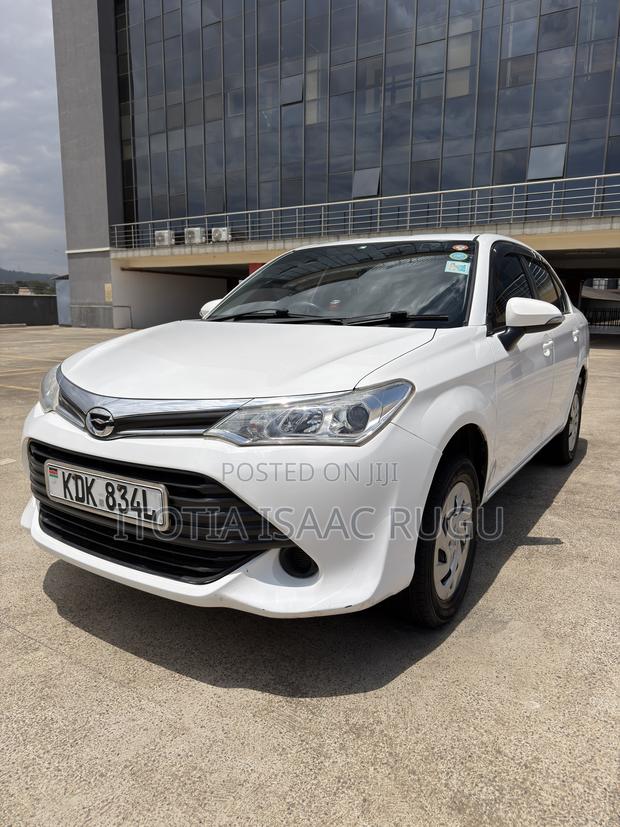 Toyota Axio 1.5 G 2WD 2015 White