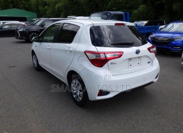 Toyota Vitz 1.5 FWD Hybrid 5dr 2019 Pearl