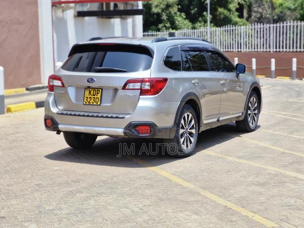 Subaru Outback 2.5i Premium AWD 2016