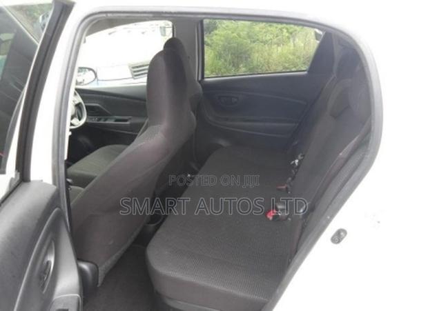 Toyota Vitz 1.5 FWD Hybrid 5dr 2019 Off white