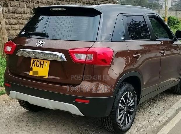Toyota Urban Cruiser 2021 Brown
