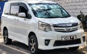 Toyota Noah 2012 White for sale
