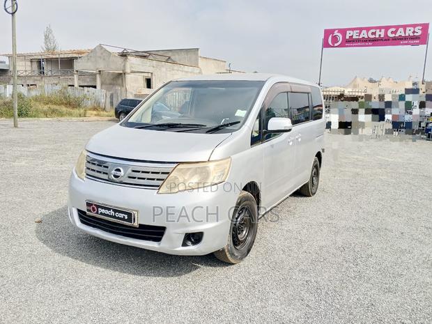 Nissan Serena 2009 Silver