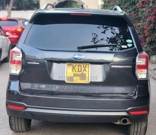 Subaru Forester 2018 Gray