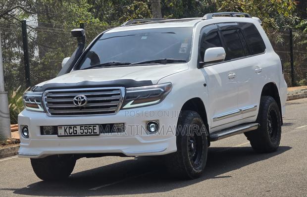 Toyota Land Cruiser Prado 2008 White